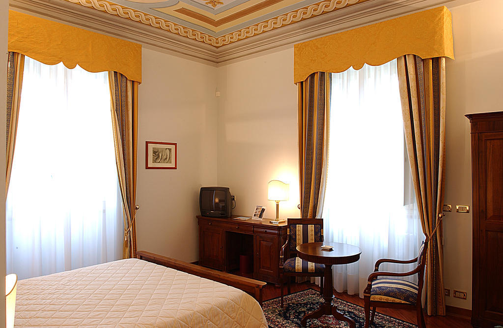 Hotel Villa Verdefiore Appignano  Værelse billede